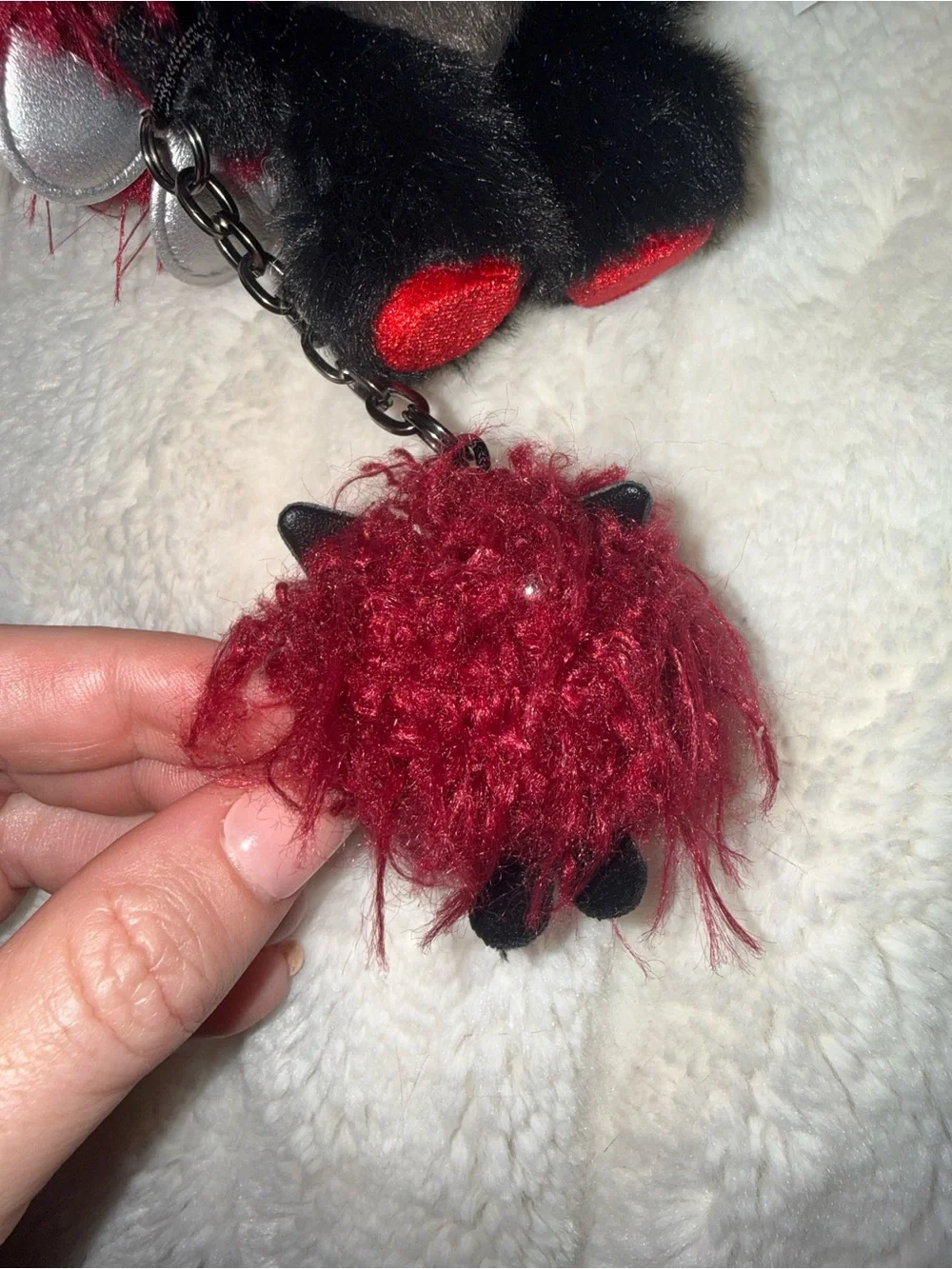 Skullpanda chomp; New red doll pop mart